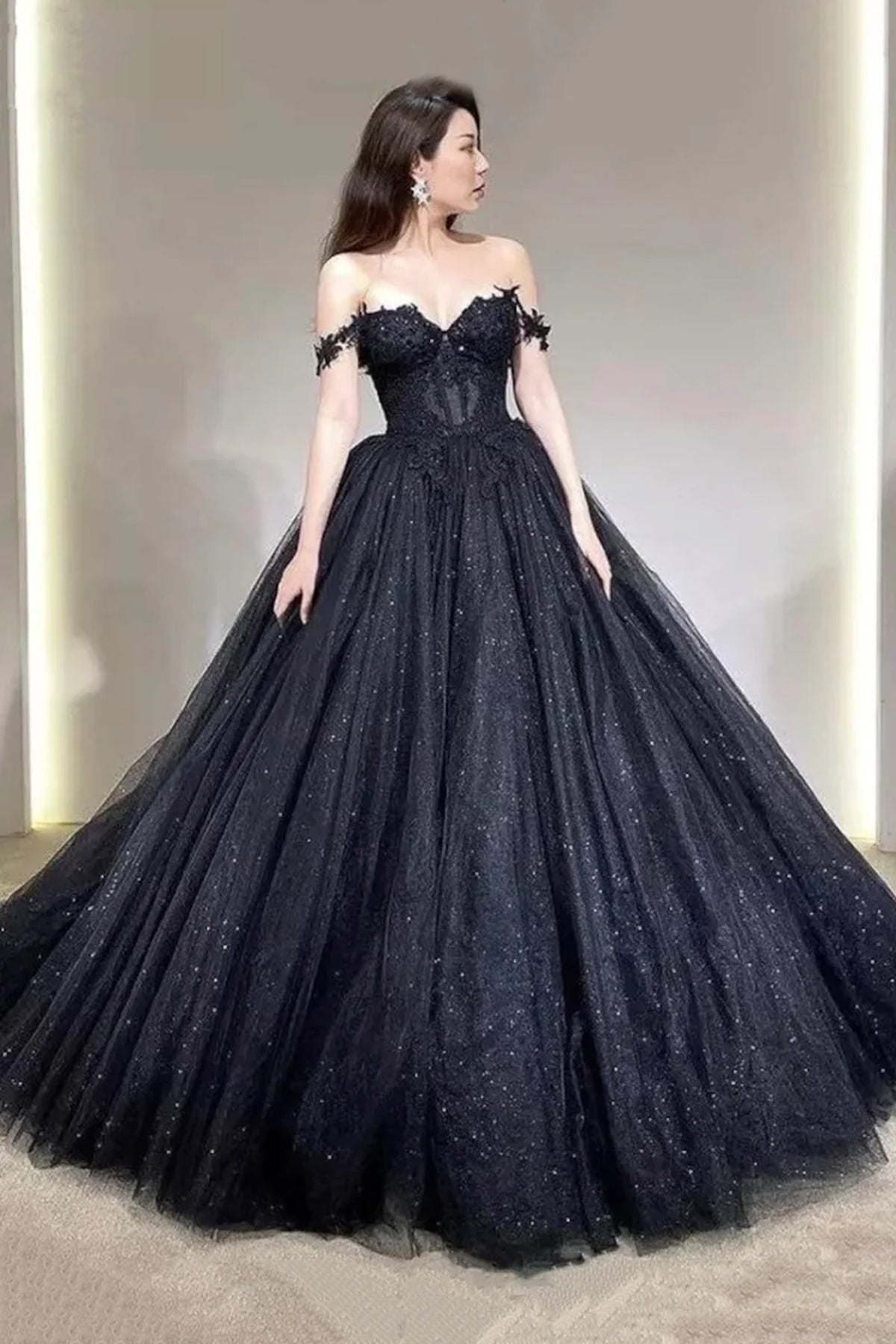 Black Long A-line Tulle Prom Dresses, Long Sleeves Modest Evening Gown –  Okdresses
