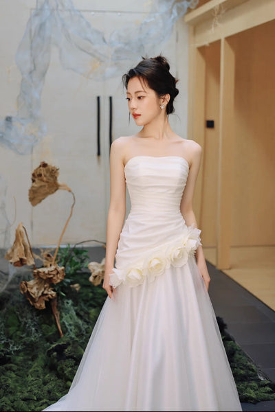 Strapless Wedding Dress with 3D Floral Appliques, Ruched Bodice Tulle Bridal Gown, Minimalist Romantic Wedding Gown
