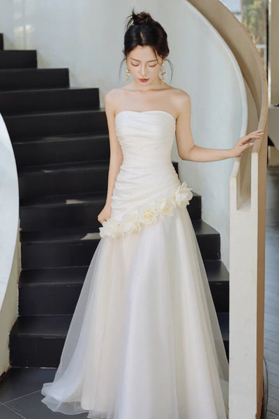 Strapless Wedding Dress with 3D Floral Appliques, Ruched Bodice Tulle Bridal Gown, Minimalist Romantic Wedding Gown