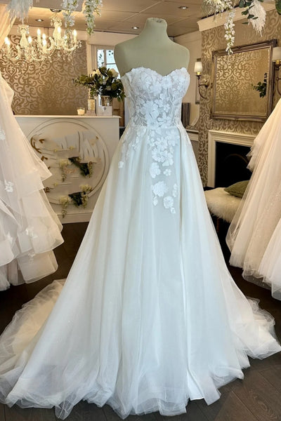 Sweetheart Neck Long Sleeves Ivory Lace Wedding Dresses, Long Sleeves Lace Bridal Dresses