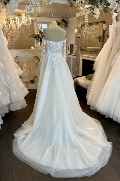 Sweetheart Neck Long Sleeves Ivory Lace Wedding Dresses, Long Sleeves Lace Bridal Dresses