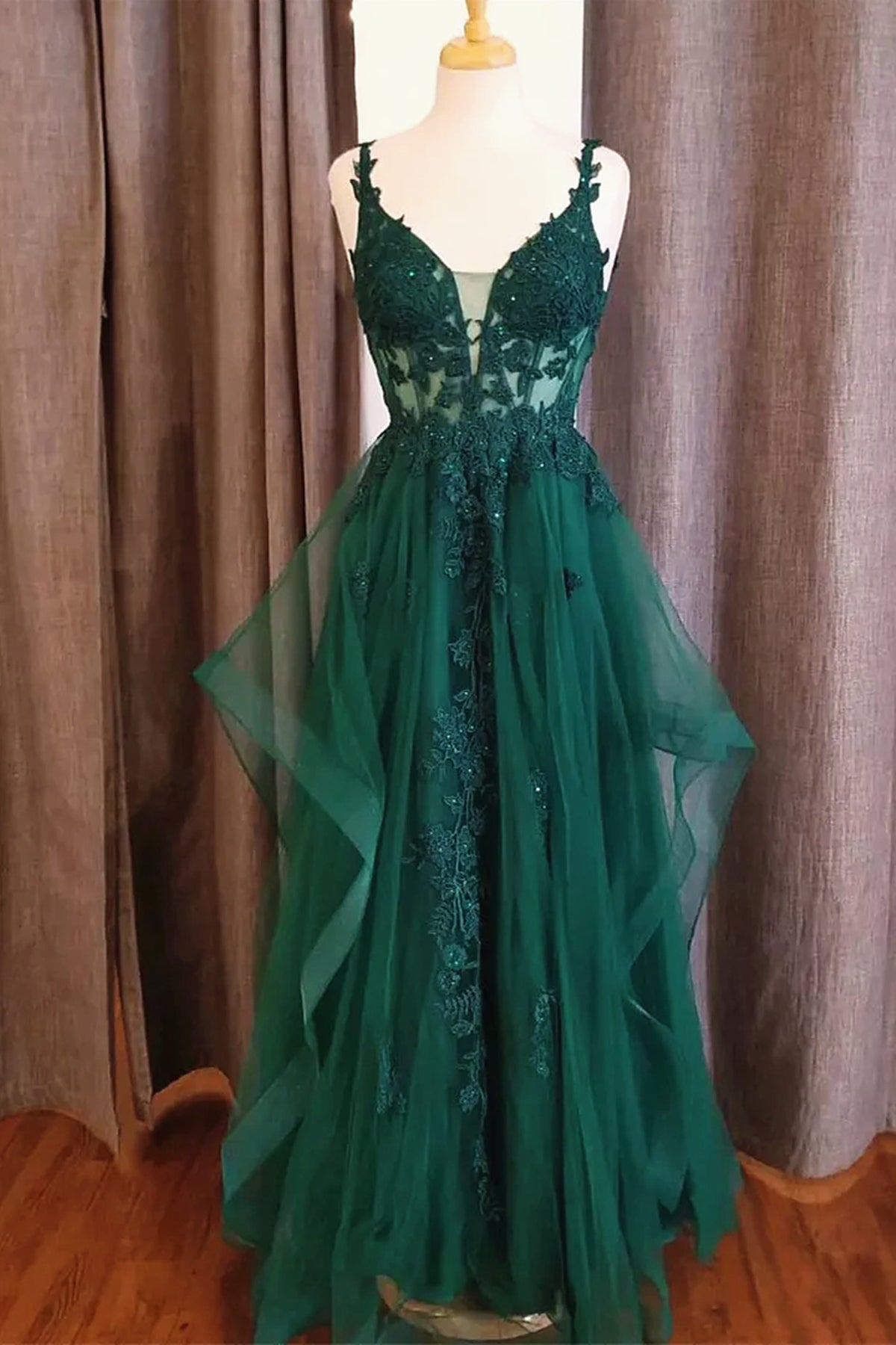 V Neck Long Green Lace Prom Dresses, V Neck Long Green Lace Formal Evening Dresses