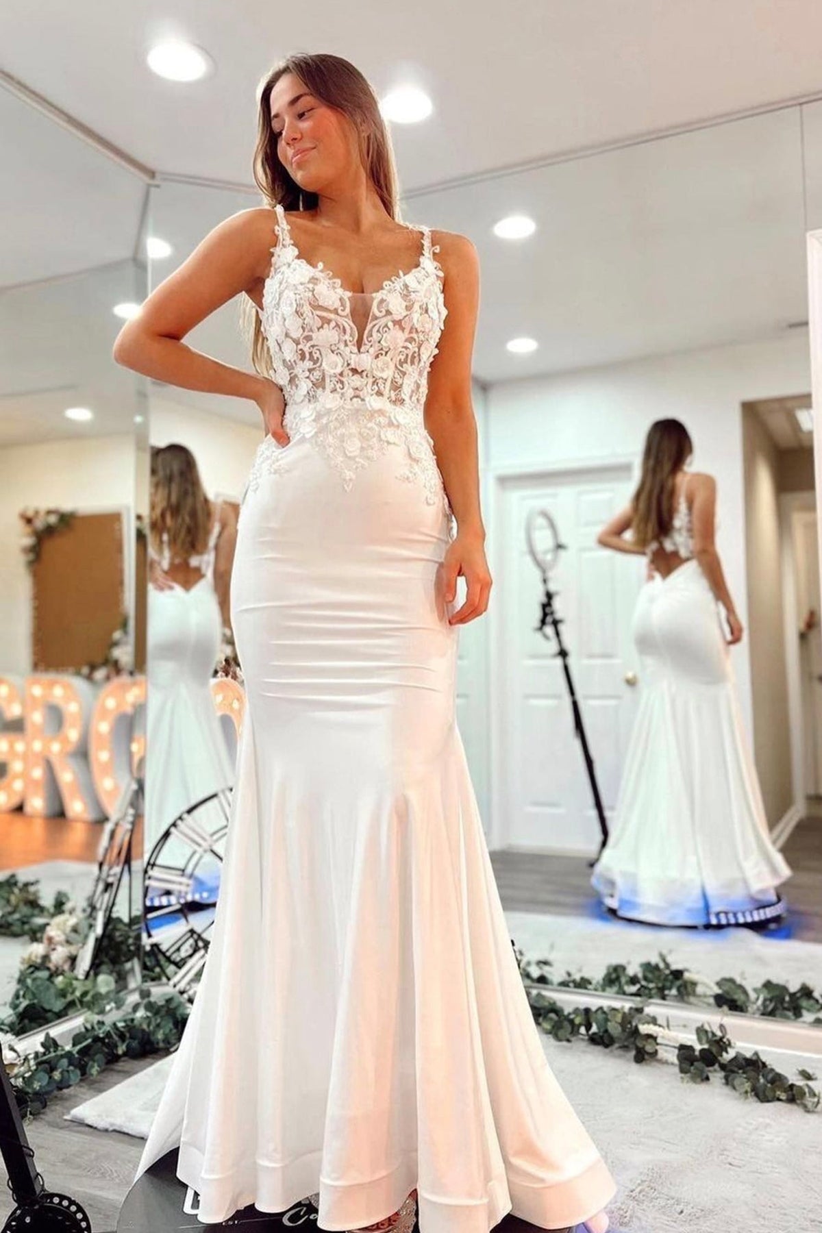 Ethnic Gowns | Beautiful White Princess Gown | Freeup